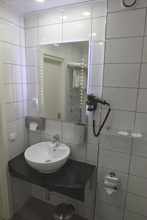 Hotell Nova Karlstad Kültér fotó